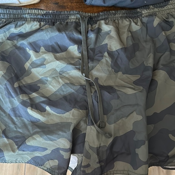 OLD NAVY running shorts - Picture 1 of 3